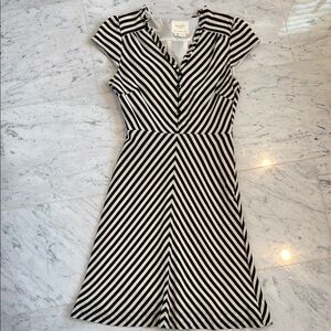 Kate Spade New York Silk Striped Black and White Knee-Length Dress Size 6